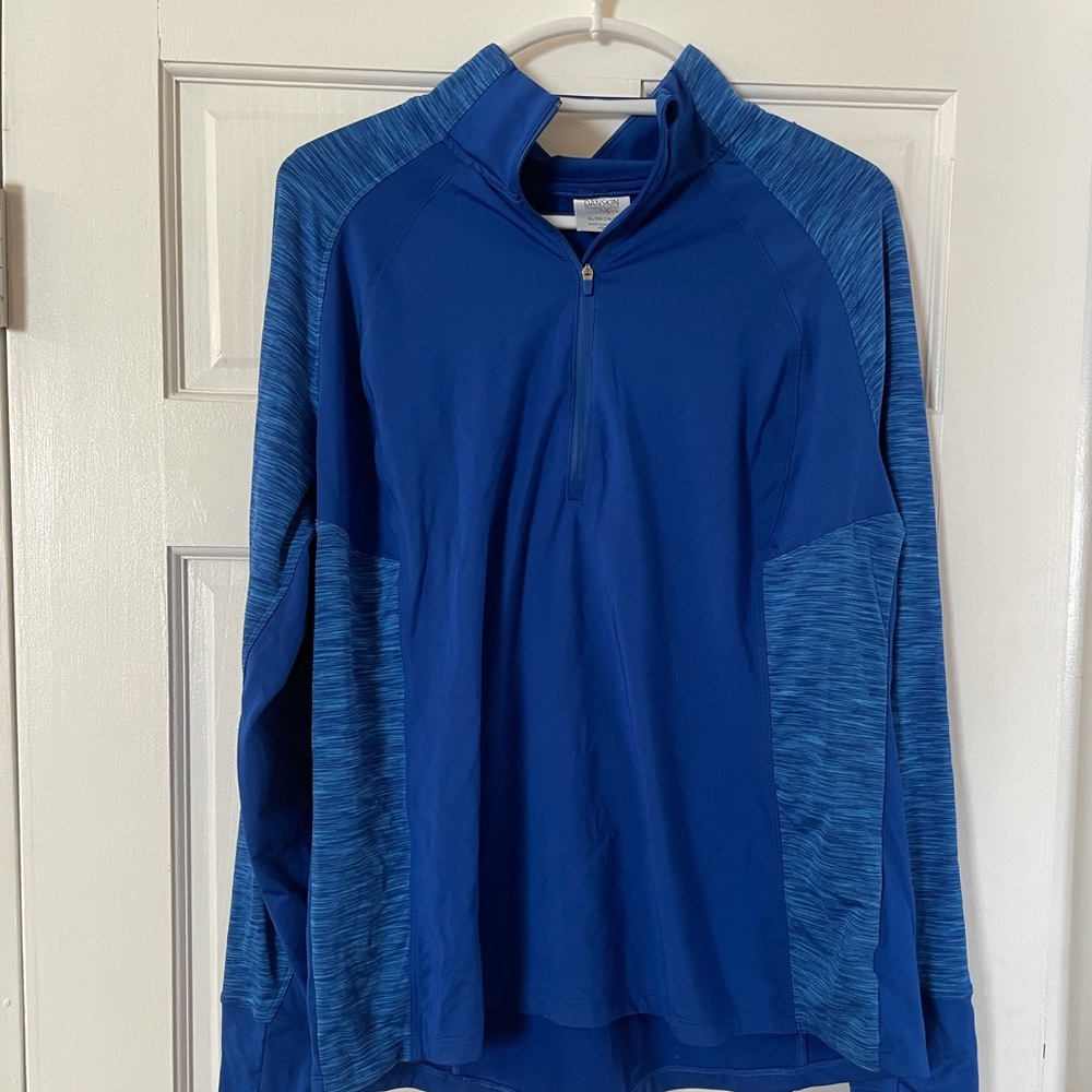 Danskin long sleeve shirt